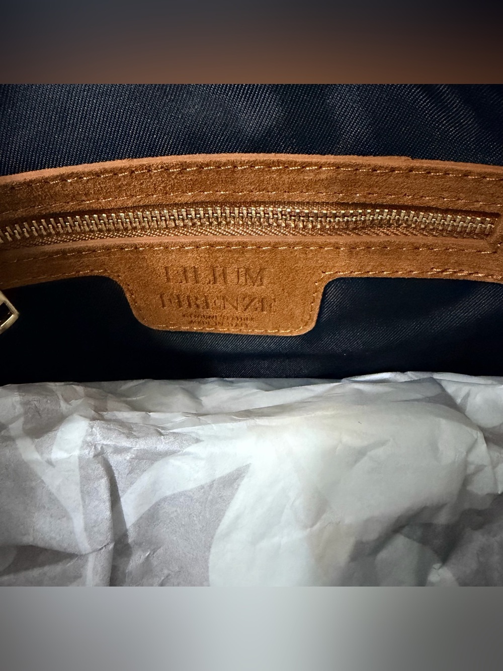 Lilium Firenze Suede Bucket Shoulder Bag in cognac - Picture 9 of 9